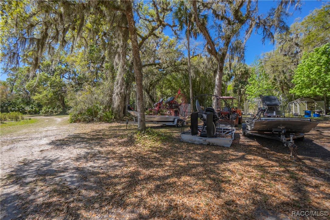 10459 E Lucas Trail, Inverness, Florida image 2