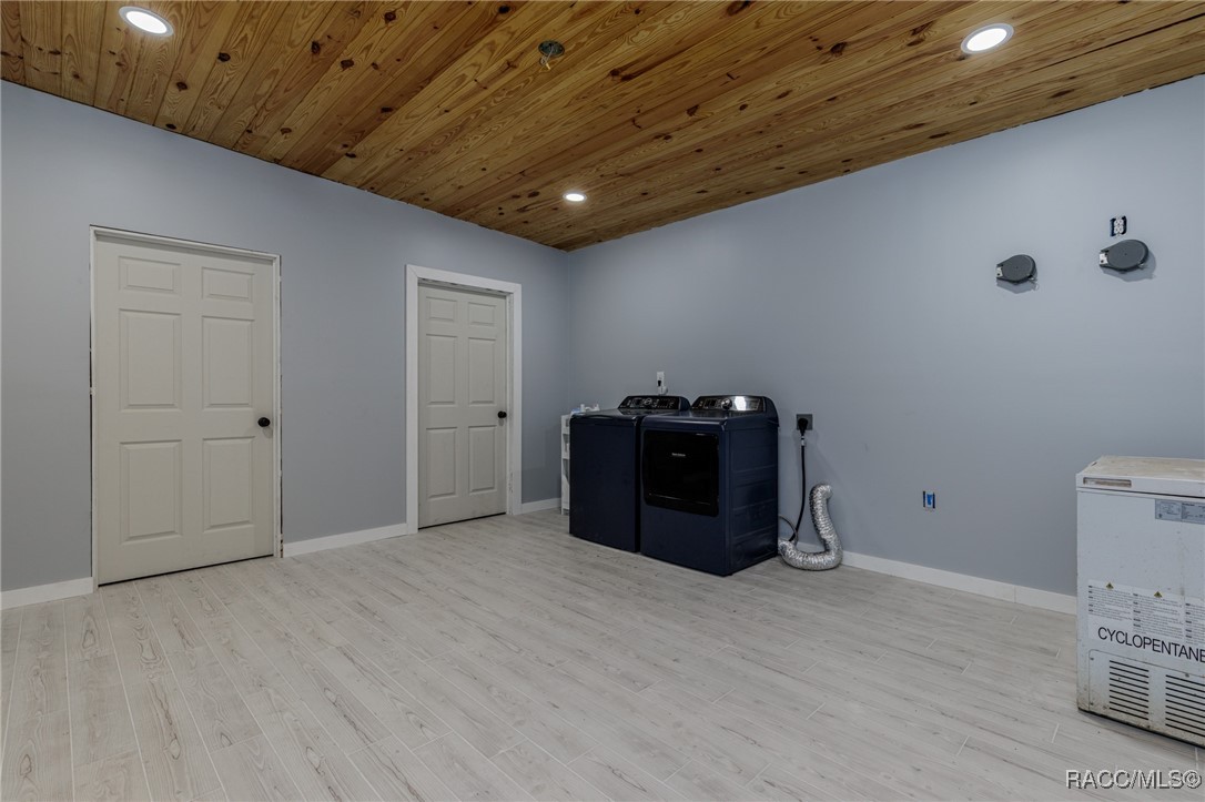 1285 NW 102nd Boulevard, Wildwood, New York image 10