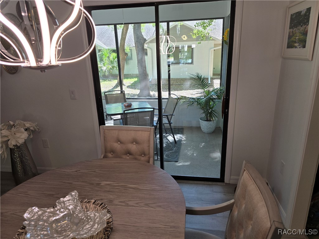 3833 N Briarberry Point, Beverly Hills, New York image 26