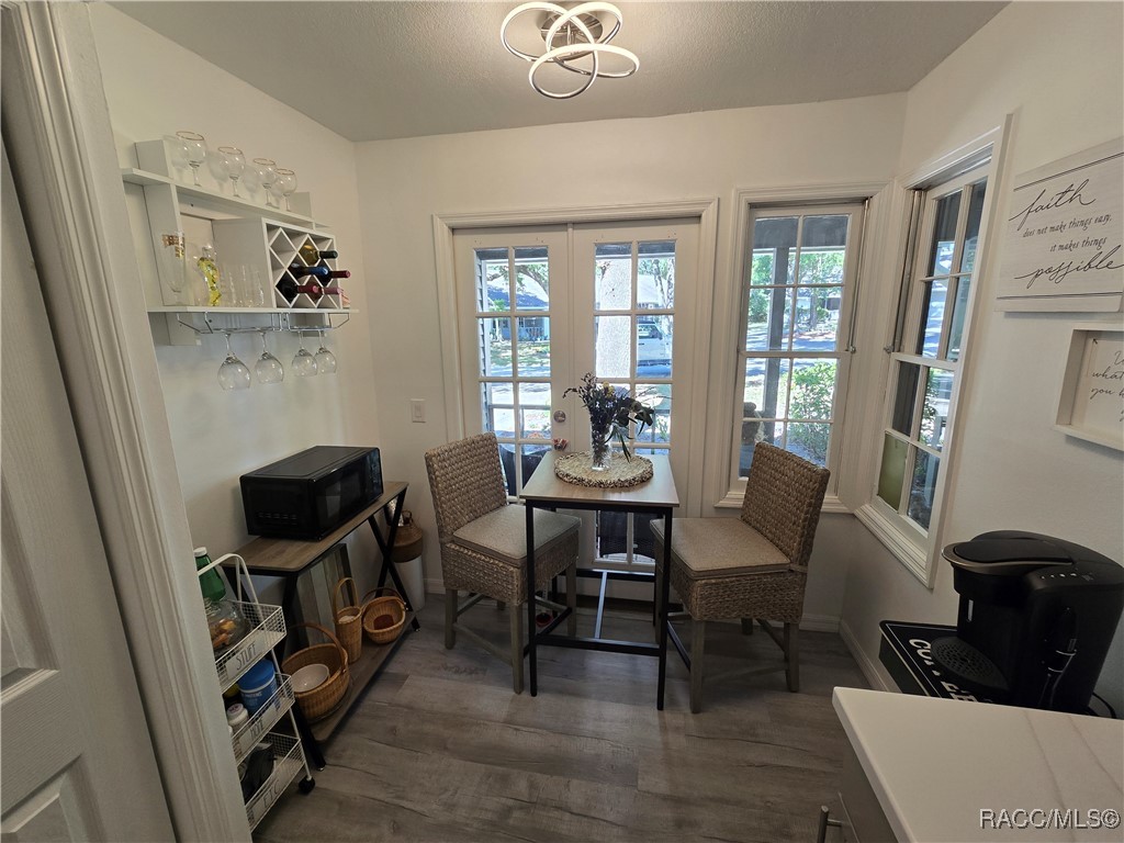 3833 N Briarberry Point, Beverly Hills, New York image 24