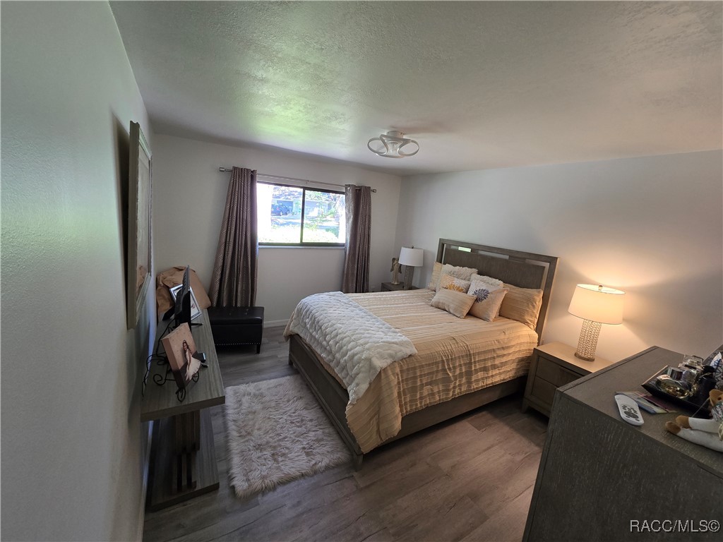 3833 N Briarberry Point, Beverly Hills, New York image 39