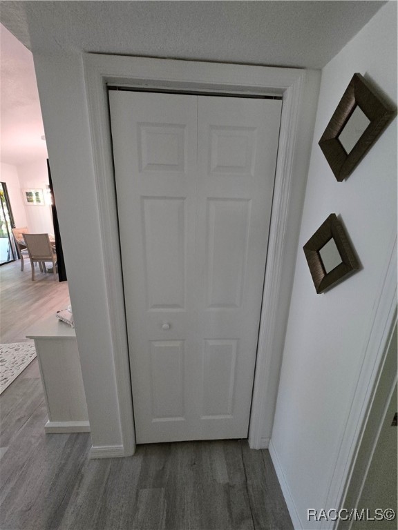 3833 N Briarberry Point, Beverly Hills, New York image 34