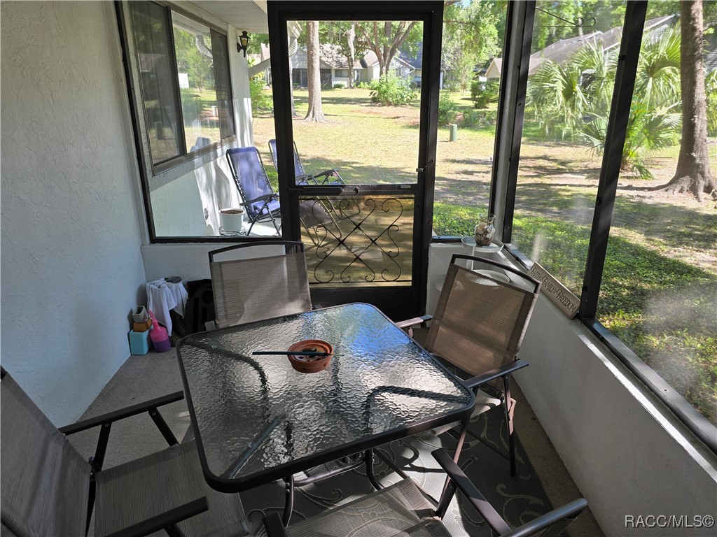 3833 N Briarberry Point, Beverly Hills, New York image 28