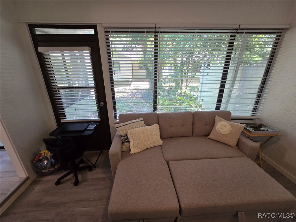 3833 N Briarberry Point, Beverly Hills, New York image 32