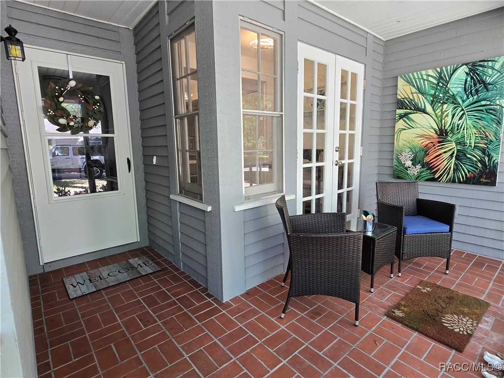 3833 N Briarberry Point, Beverly Hills, New York image 11