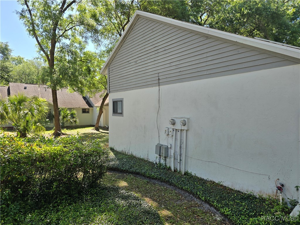 3833 N Briarberry Point, Beverly Hills, New York image 7