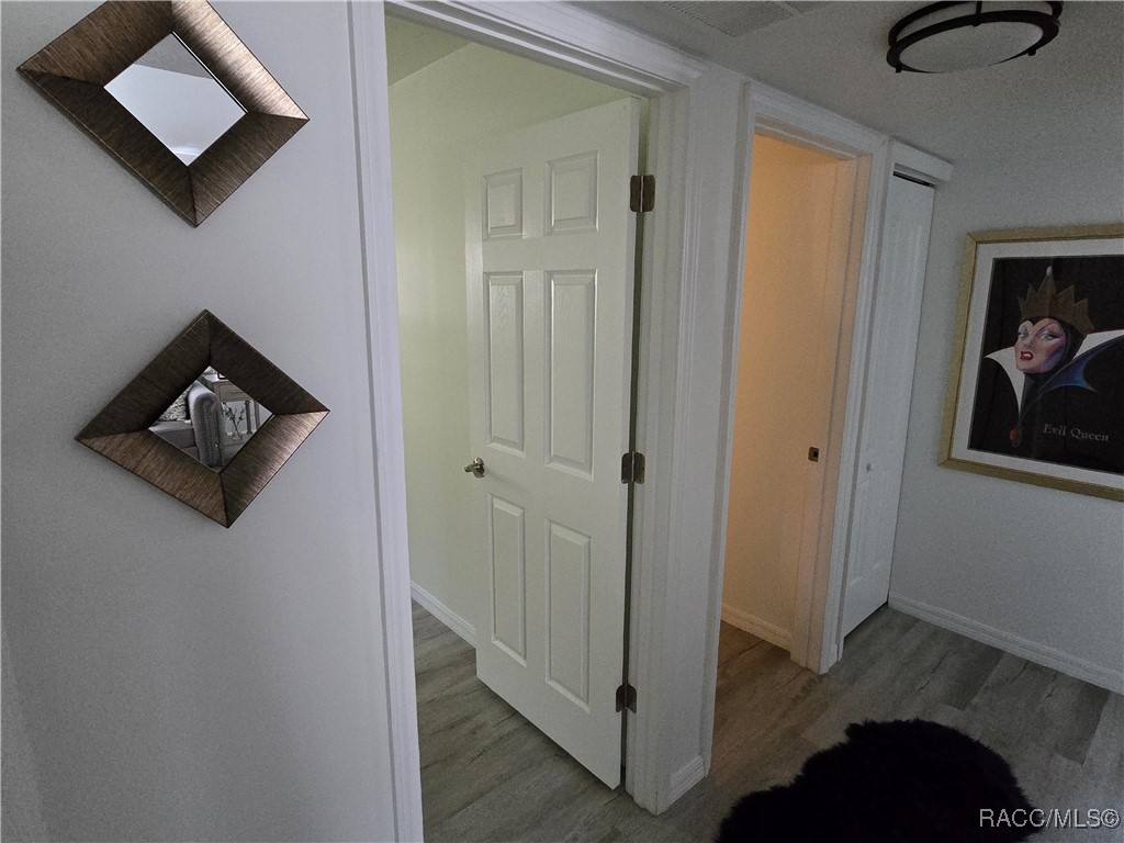 3833 N Briarberry Point, Beverly Hills, New York image 36