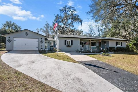 A home in Floral City