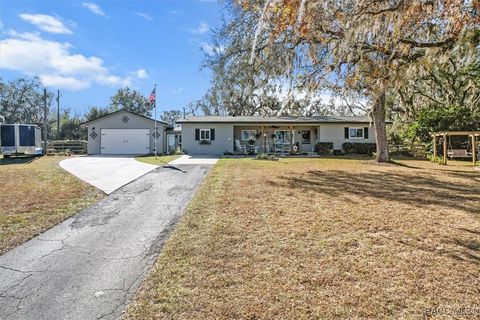 A home in Floral City