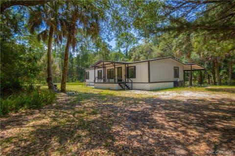 Mobile Home For Sale - 6550 SE Debra Avenue<br/> Levy County, Inglis, FL 34449