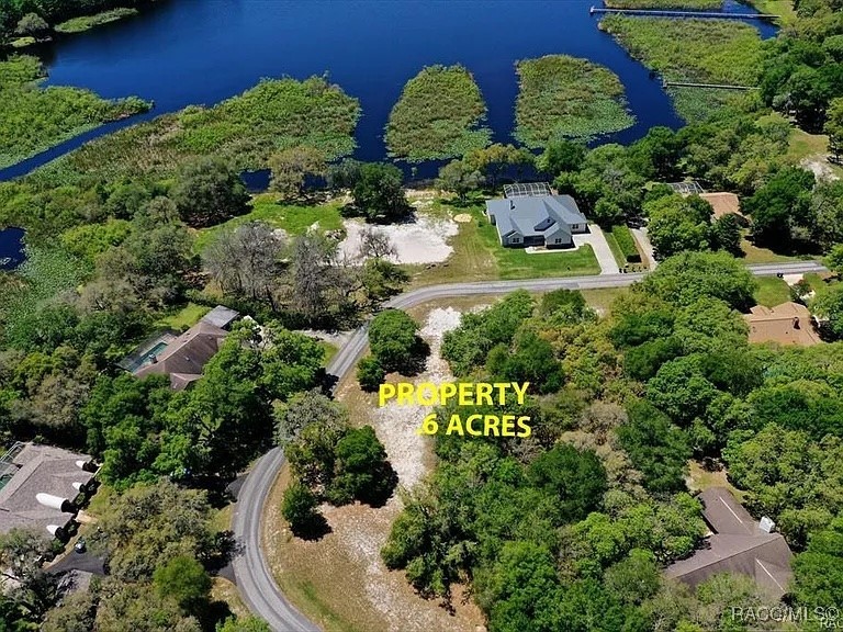 9515 E Baymeadows Drive, Inverness, New York image 6