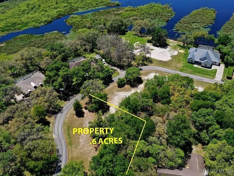 9515 E Baymeadows Drive, Inverness, New York image 5