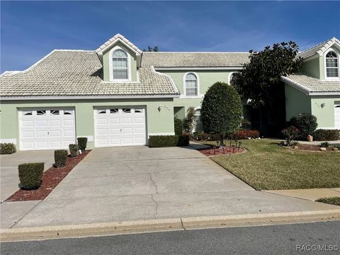 Townhouse For Sale - 826 Lanark Drive<br/> Citrus County, Inverness, FL 34453