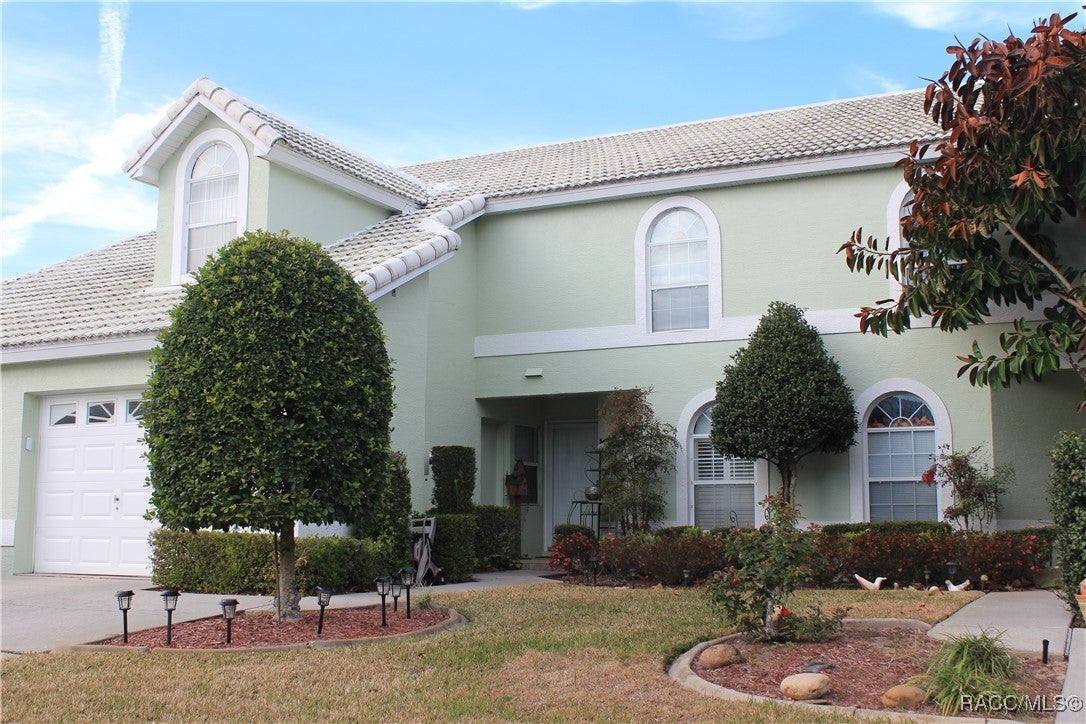826 Lanark Drive