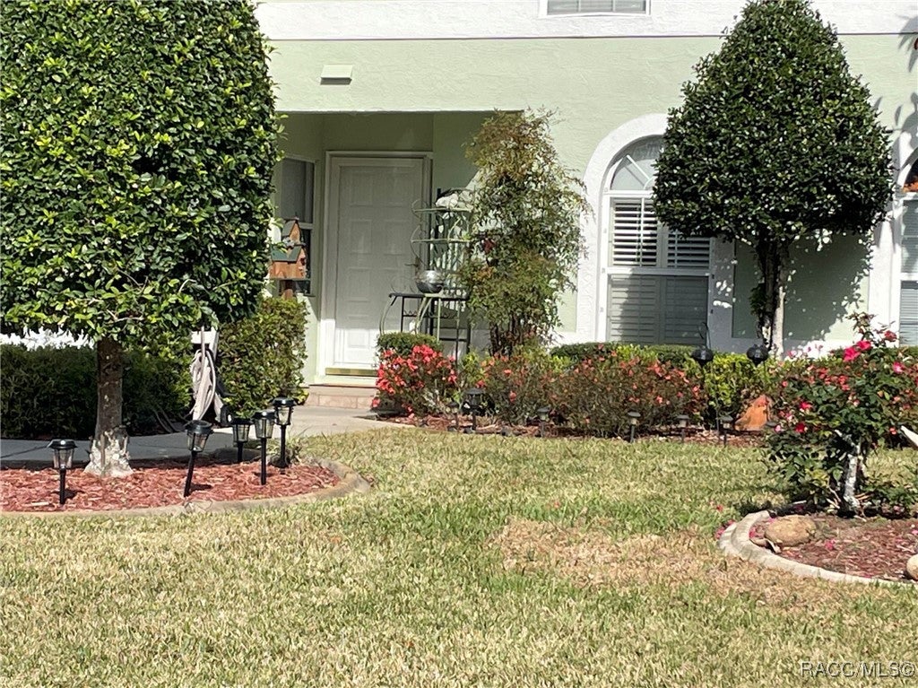 826 Lanark Drive
