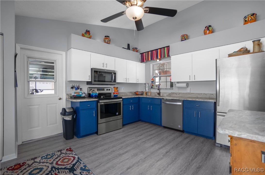 10469 S Drew Bryant Circle, Floral City, Florida image 11