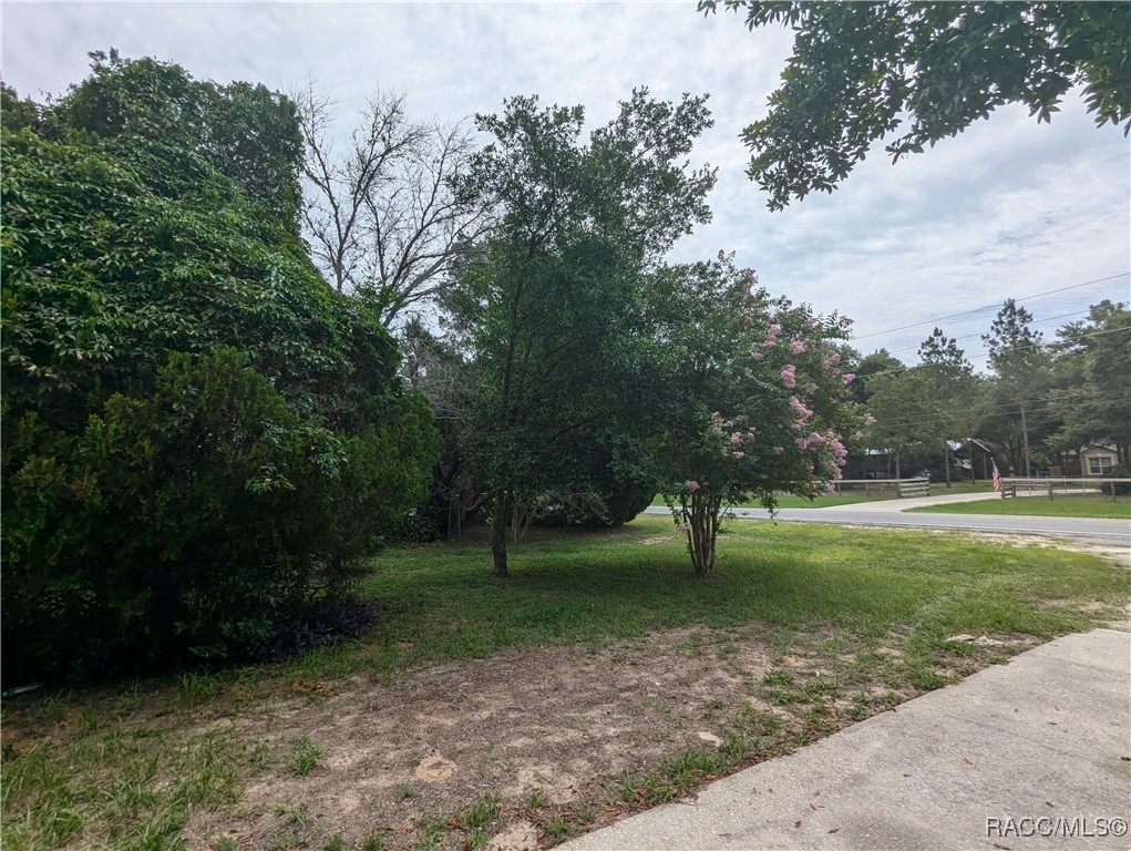 7699 E Stage Coach Trail, Floral City, Florida image 4