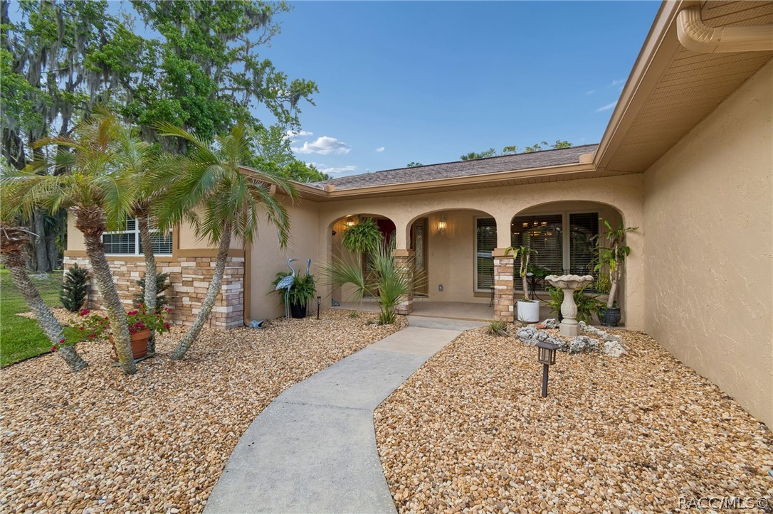 10039 W Halls River Road