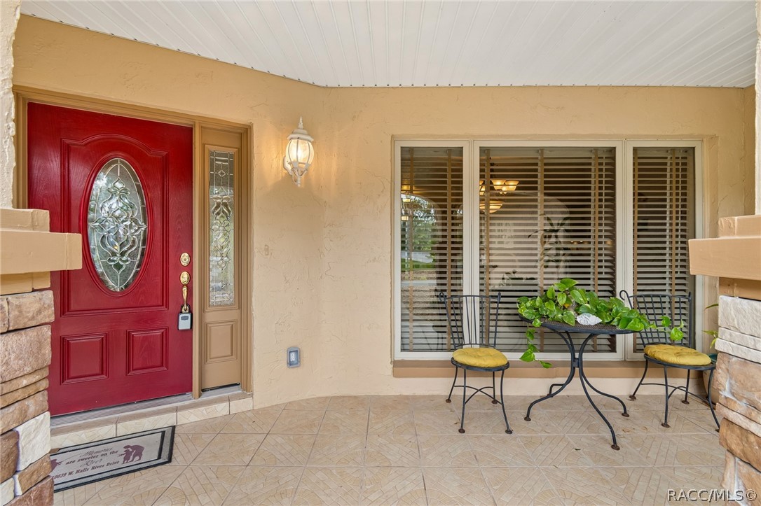 10039 W Halls River Road