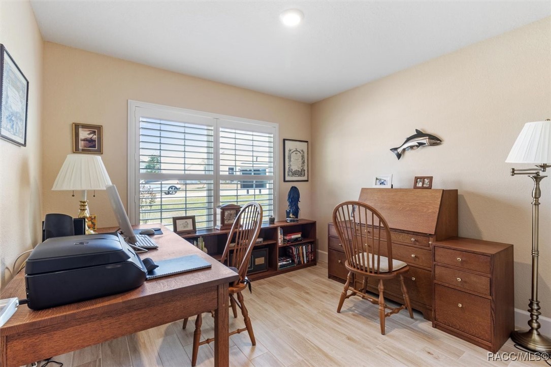 571 W Twisted Oaks Drive, Beverly Hills, Florida image 14