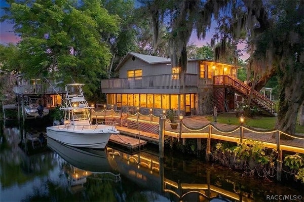 11590 N KAYAK PT, INGLIS, FL 34449 - Image f9300a37db90d7c6f3fea84f96408fa8/1730879546