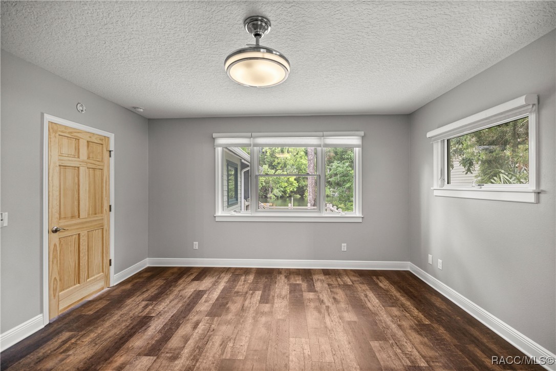 5009 Riverside Drive, Yankeetown, New York image 30