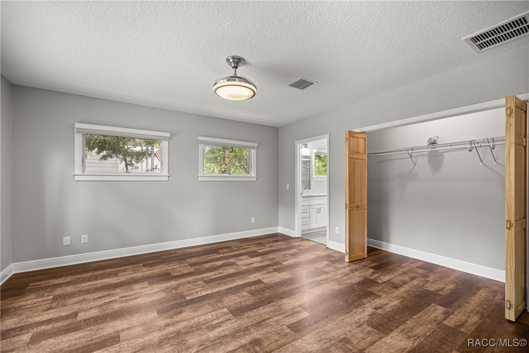 5009 Riverside Drive, Yankeetown, New York image 31