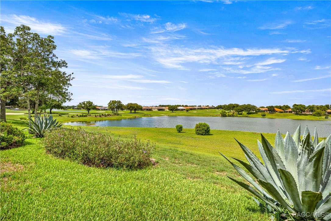 1328 W Diamond Shore Loop