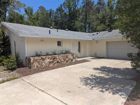Homes For Sale - 1 Holly Court<br/> Citrus County, Homosassa, FL 34446