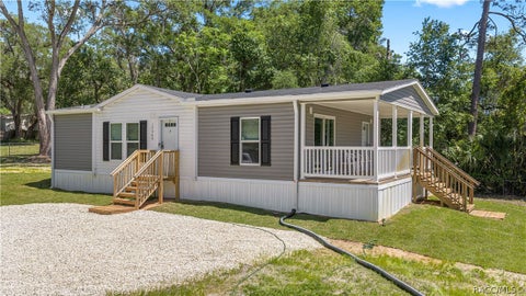 Mobile Home For Sale - 17360 SE 65th Street<br/> Marion County, Oklawaha, FL 32179