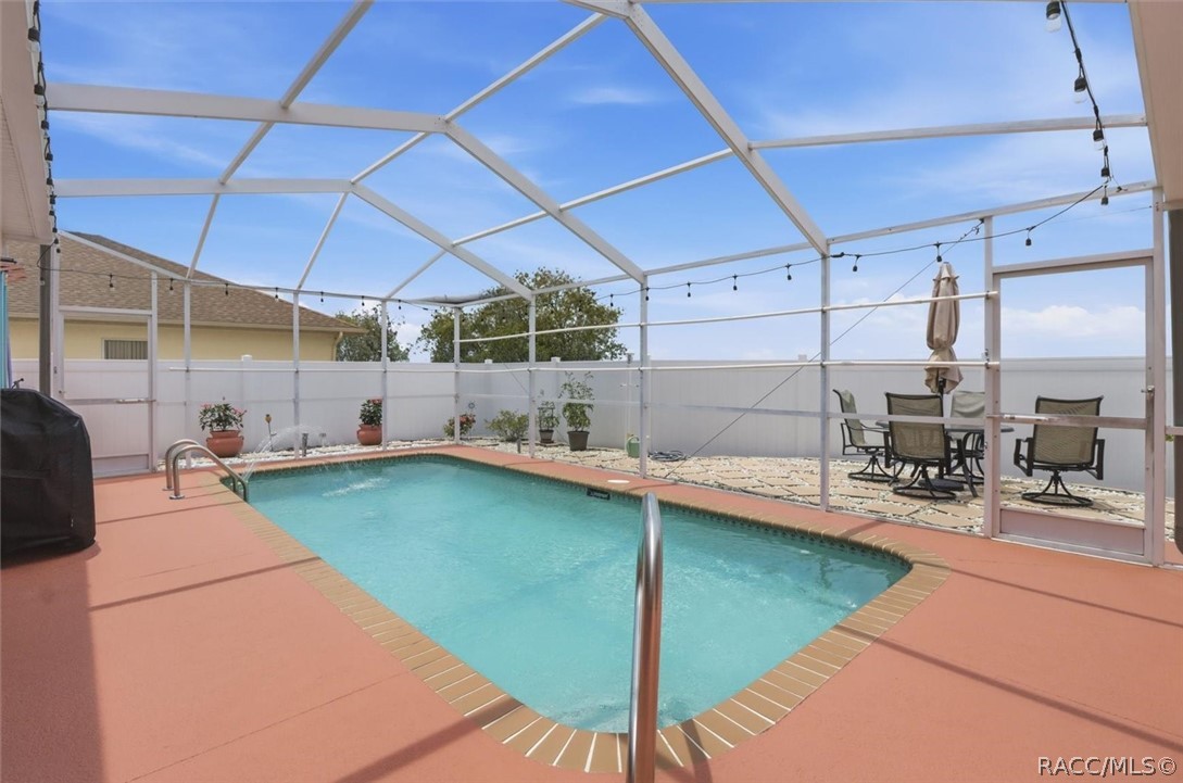 5639 W Hunters Ridge Circle