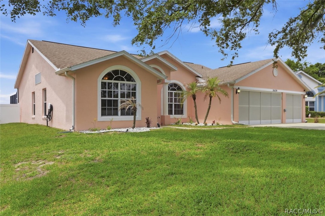 5639 W Hunters Ridge Circle