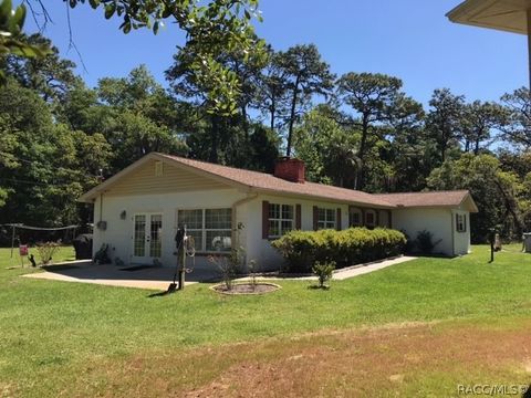 A home in Crystal River