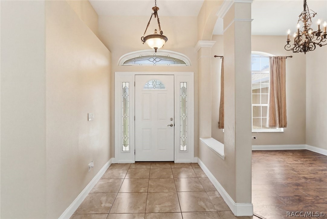 2420 W Tall Oaks Drive