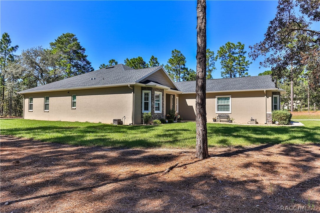 2170 W TALL OAKS Drive