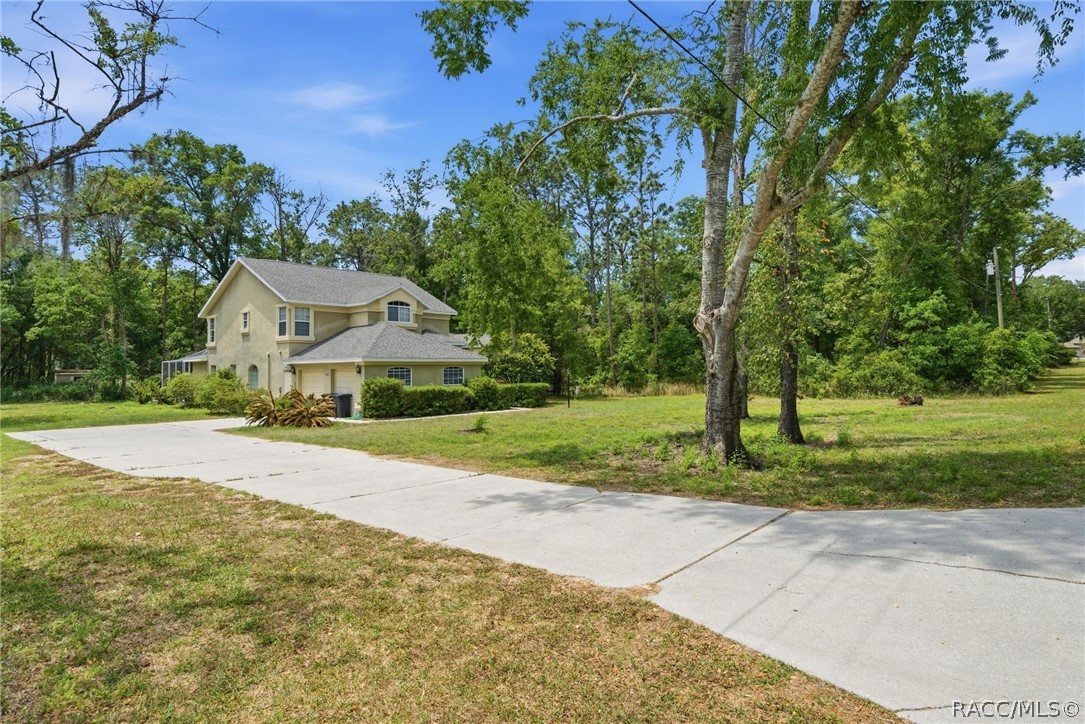 2748 W Express Lane