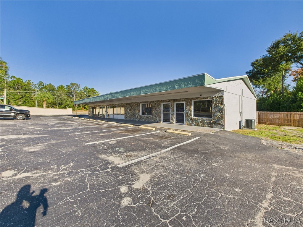 1 Beverly Hills Boulevard