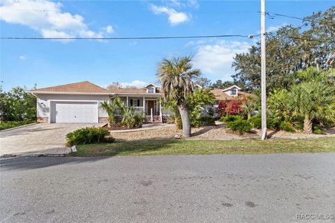 A home in Crystal River