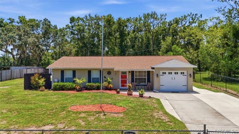 Homes For Sale - 7606 E Savannah Drive<br/> Floral City, FL 34436