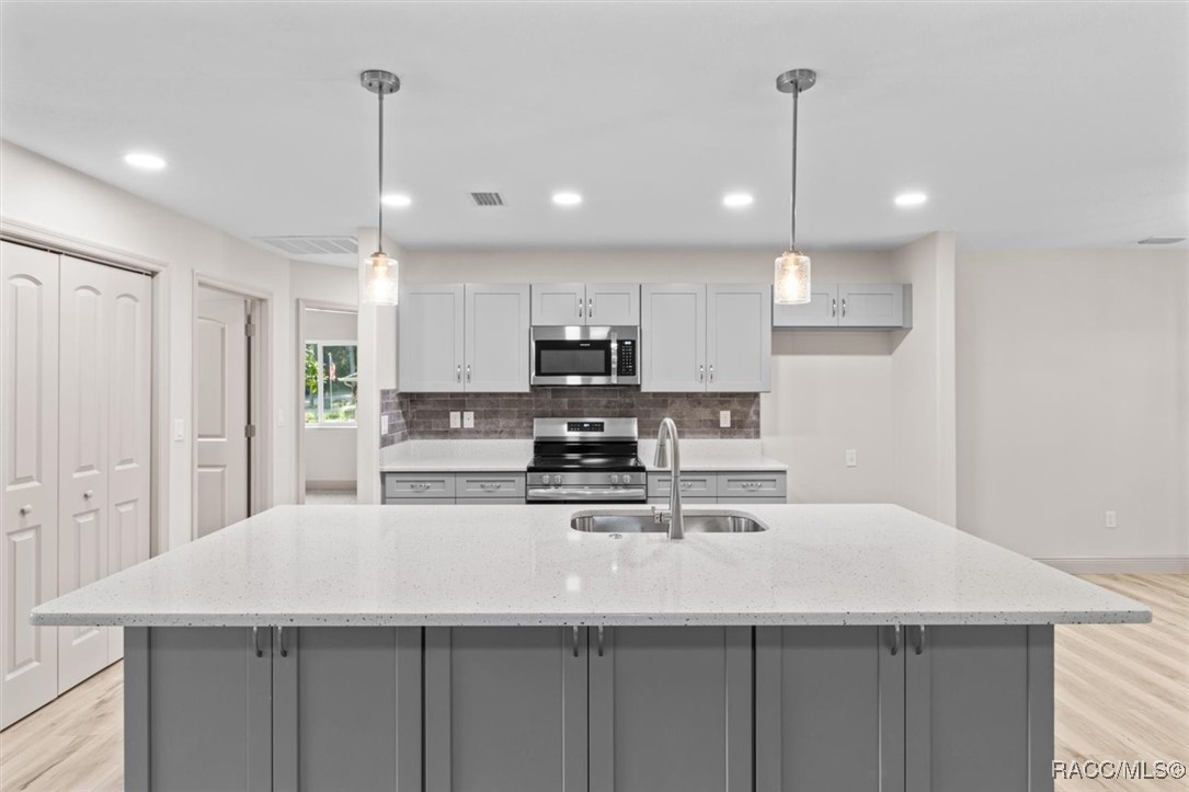 2396 W Fairway Loop, Citrus Springs, Florida image 11