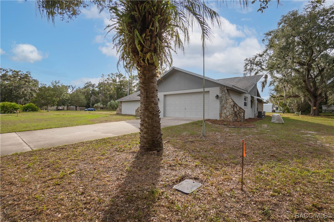 419 Camellia Avenue, Inverness, Florida image 3