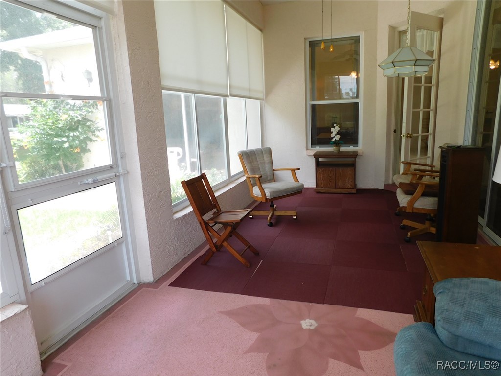 521 Poinsettia Avenue, Inverness, New York image 9