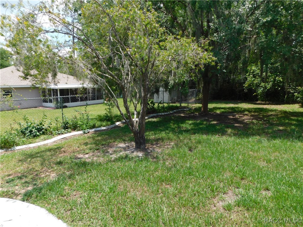 521 Poinsettia Avenue, Inverness, New York image 31