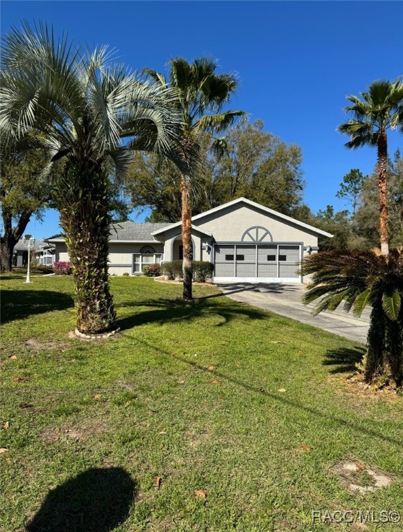 9198 N Sandree Drive, Citrus Springs, Florida image 2