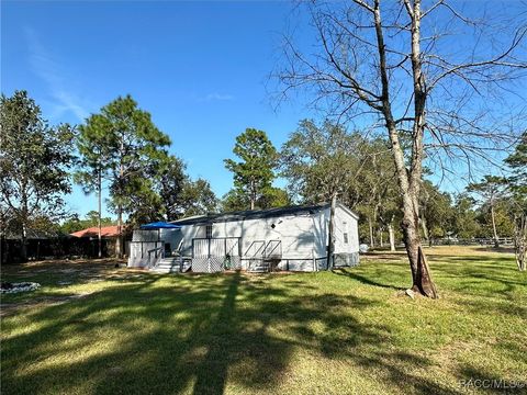 A home in Dunnellon