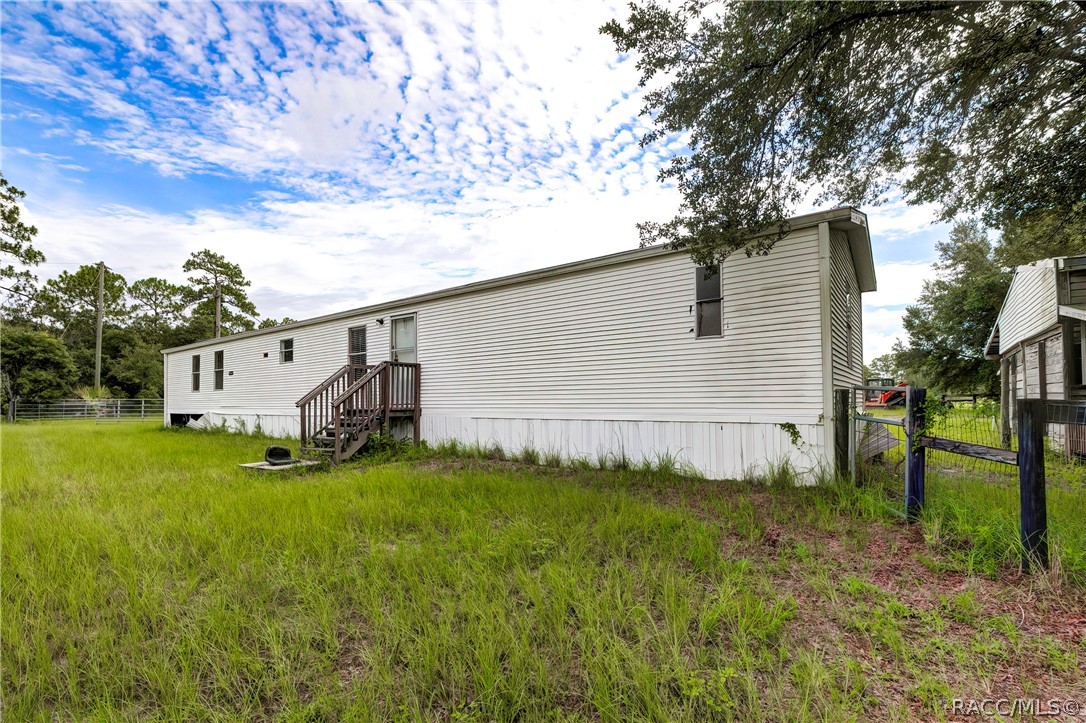5421 S Farm Point