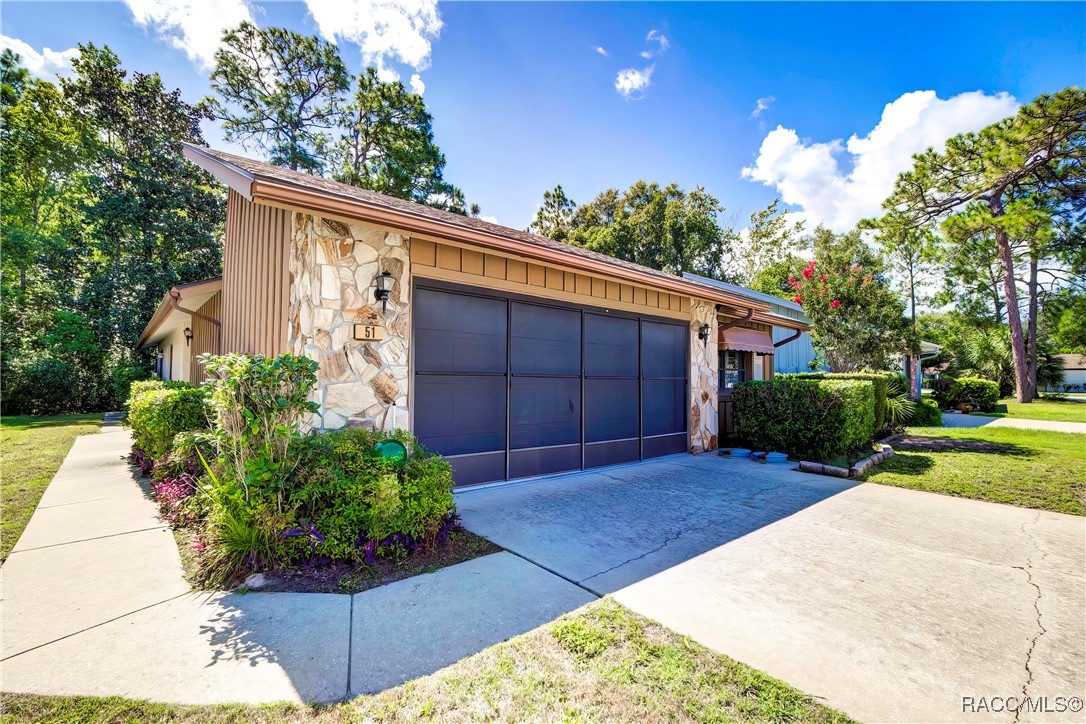 51 Dogwood Drive, Homosassa, Florida image 2