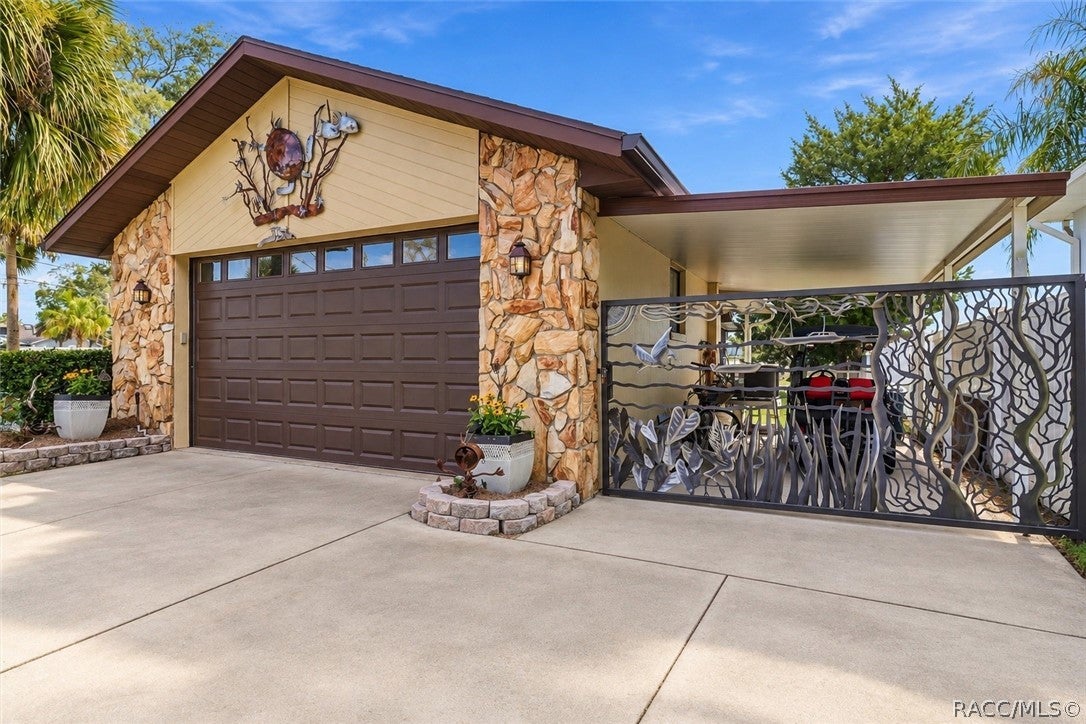 9150 W Harbor Isle Court