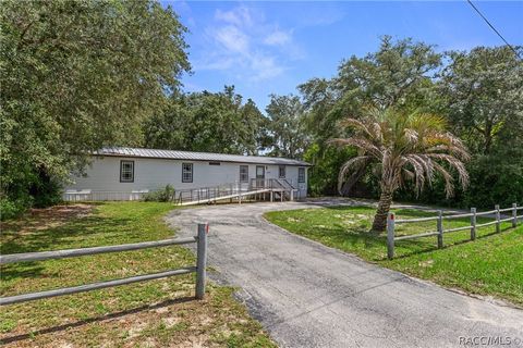 Mobile Home For Sale - 6463 W Park Drive<br/> Homosassa, FL 34446
