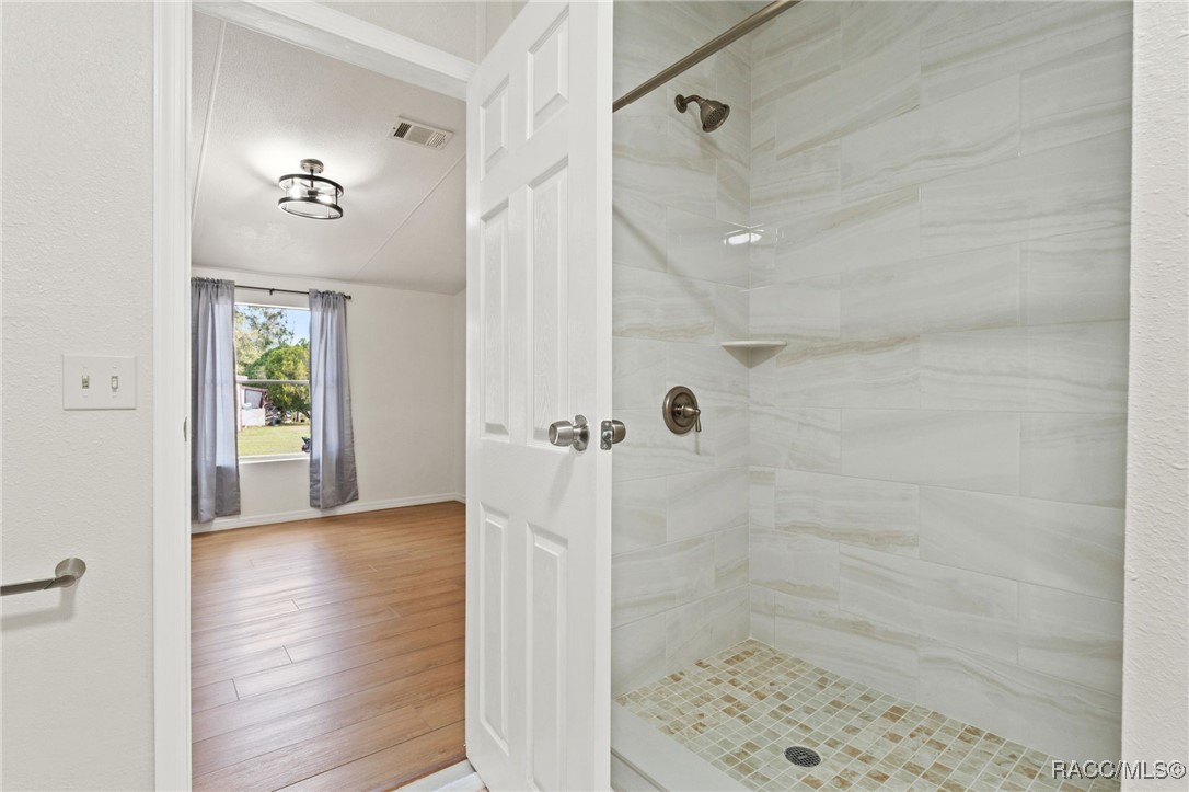 7504 Sealawn Drive, Spring Hill, Florida image 19